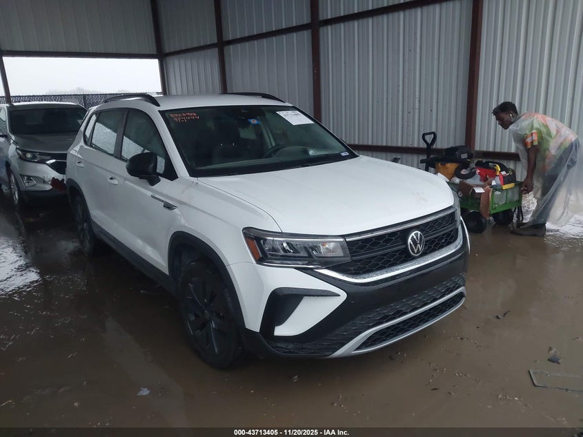 VOLKSWAGEN TAOS 1.5T S