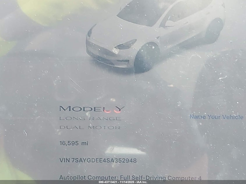 2025 Tesla Model Y Long Range Dual Motor All-Wheel Drive VIN: 7SAYGDEE4SA352948 Lot: 43713421