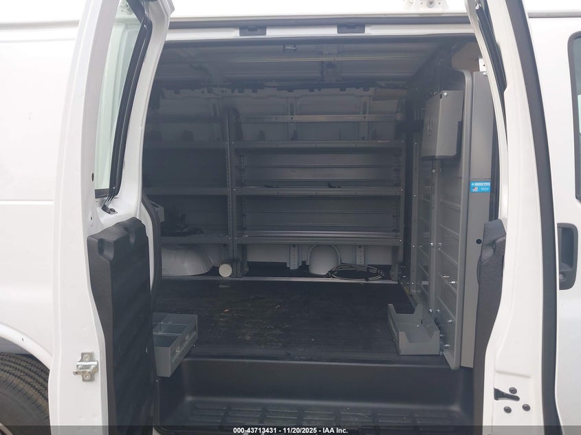 2025 Chevrolet Express Cargo Rwd 2500 Regular Wheelbase Wt VIN: 1GCWGAF76S1107812 Lot: 43713431