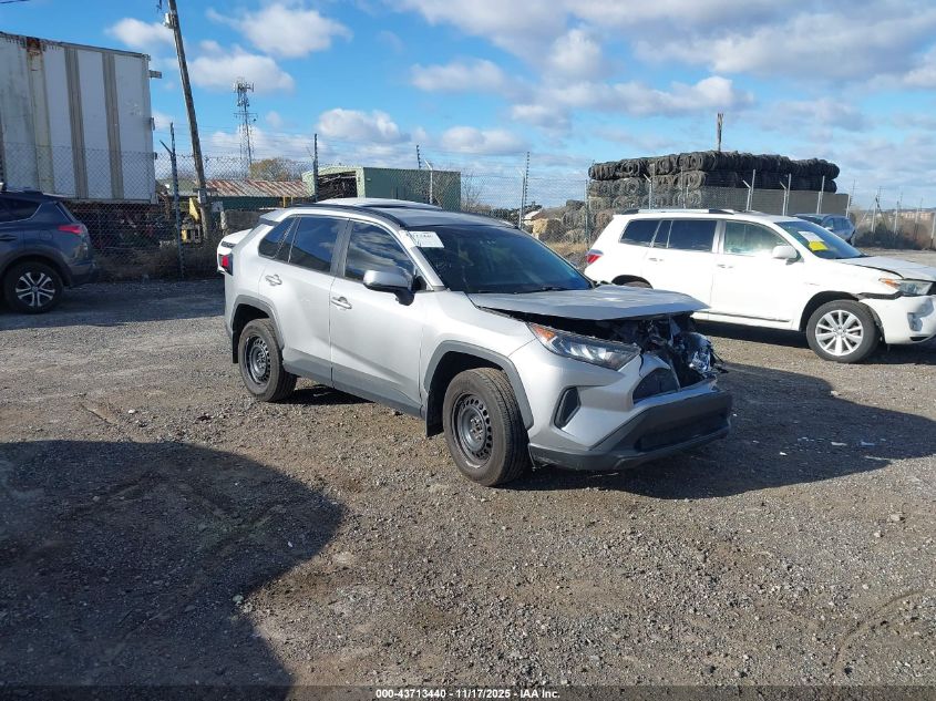 TOYOTA RAV4 LE