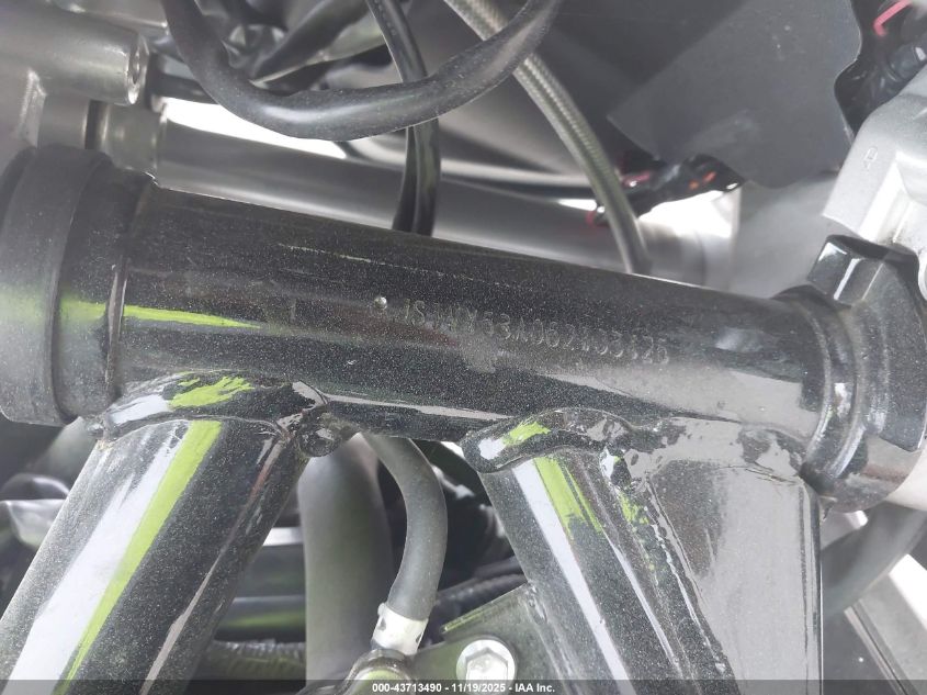 2006 Suzuki M109R / Vzr1800 K6 VIN: JS1VY53A062103426 Lot: 43713490