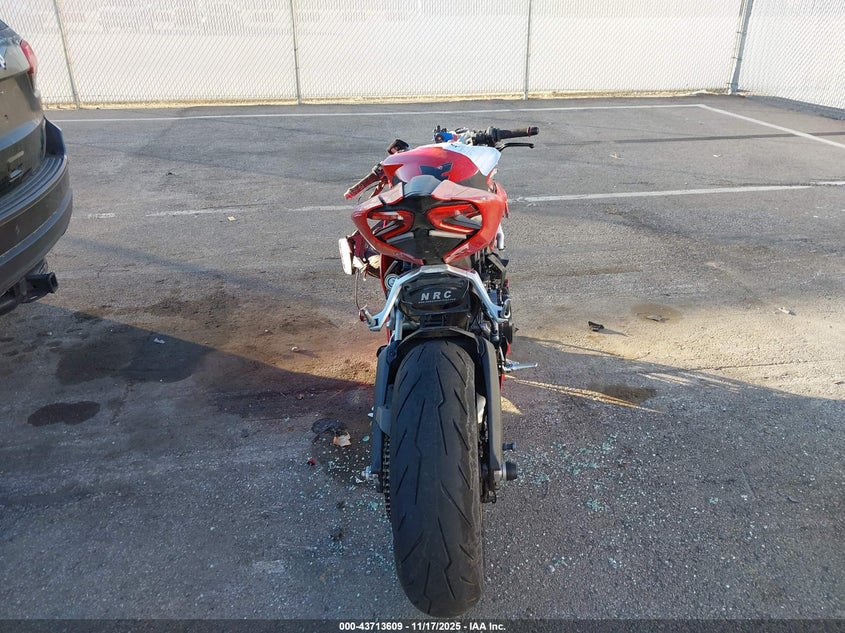 2016 Ducati Superbike 959 Panigale VIN: ZDM14B1W3GB003260 Lot: 43713609