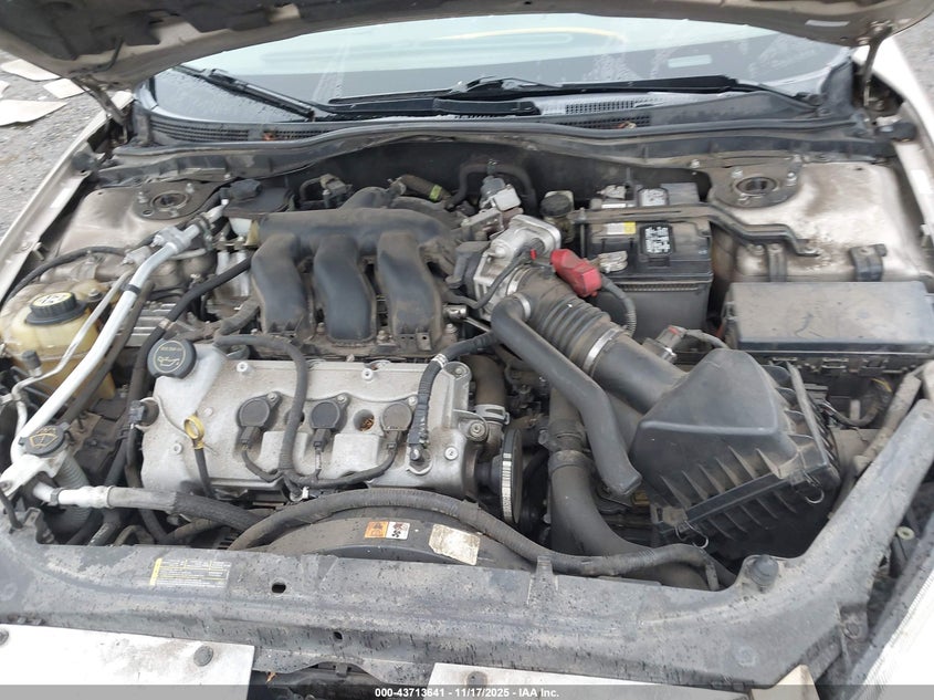 2008 Mercury Milan V6 Premier VIN: 3MEHM08118R662829 Lot: 43713641