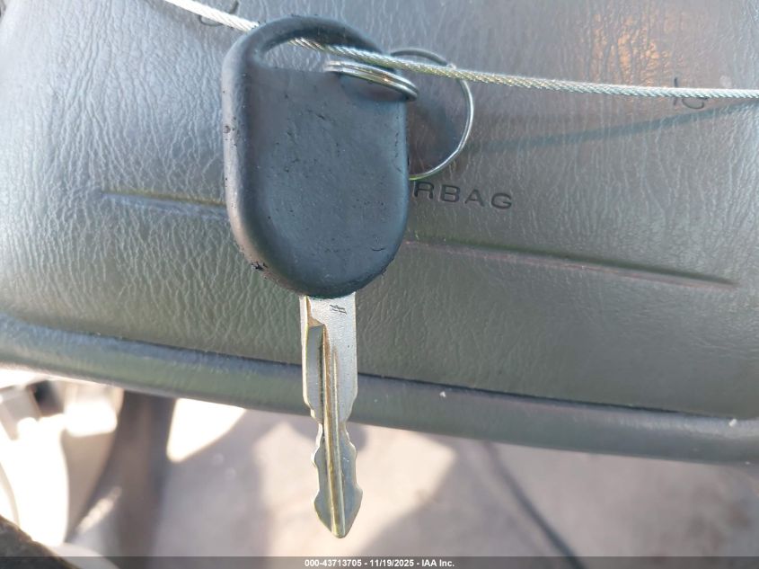 2003 Ford Crown Victoria Lx VIN: 2FAFP74W23X155075 Lot: 43713705