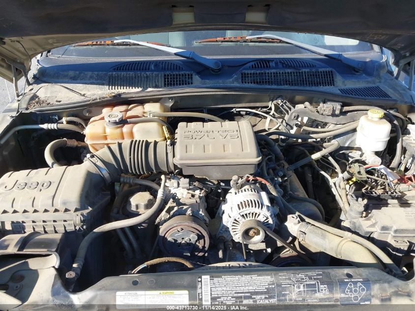 2003 Jeep Liberty Sport VIN: 1J4GL48K33W730080 Lot: 43713730