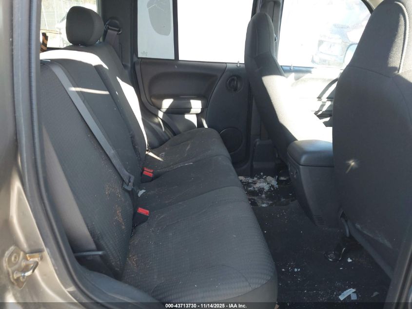 2003 Jeep Liberty Sport VIN: 1J4GL48K33W730080 Lot: 43713730