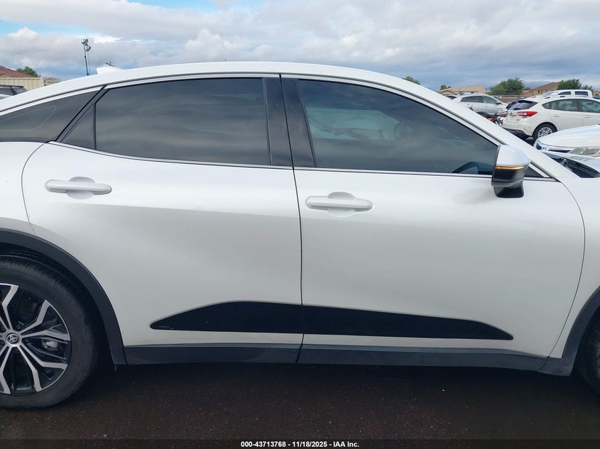 2023 Toyota Crown Xle VIN: JTDAAAAF3P3000853 Lot: 43713768