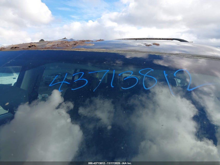 2003 Dodge Durango Slt VIN: 1D4HS48NX3F562285 Lot: 43713812