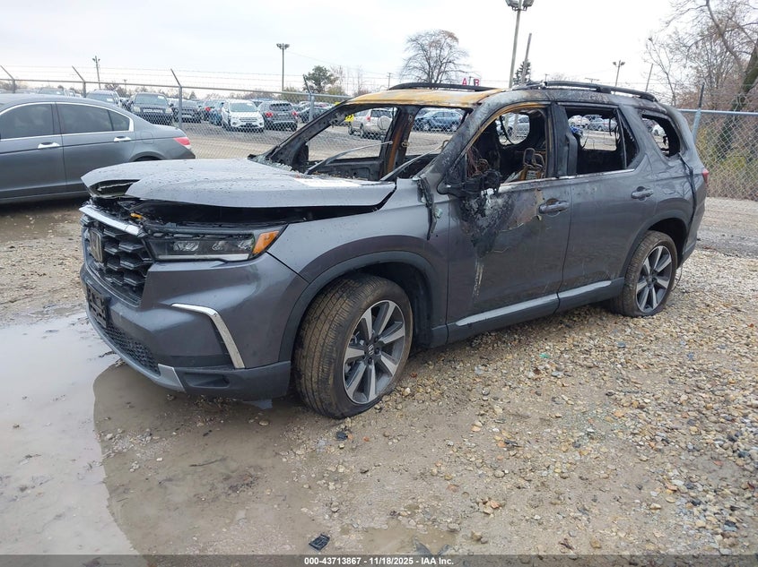 2025 HONDA PILOT auction photo 2