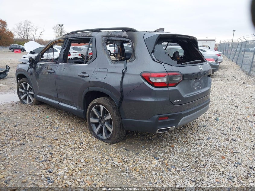 2025 HONDA PILOT auction photo 3