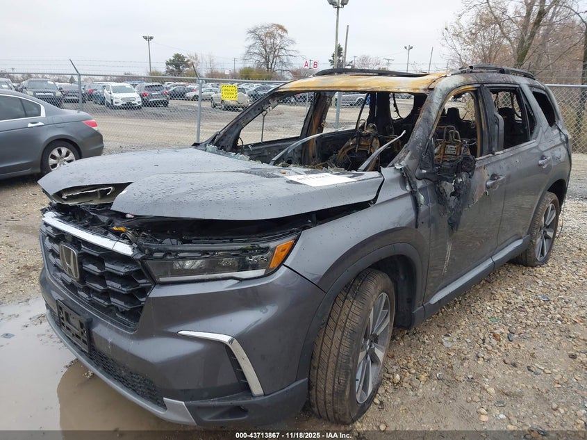 2025 HONDA PILOT auction photo 6