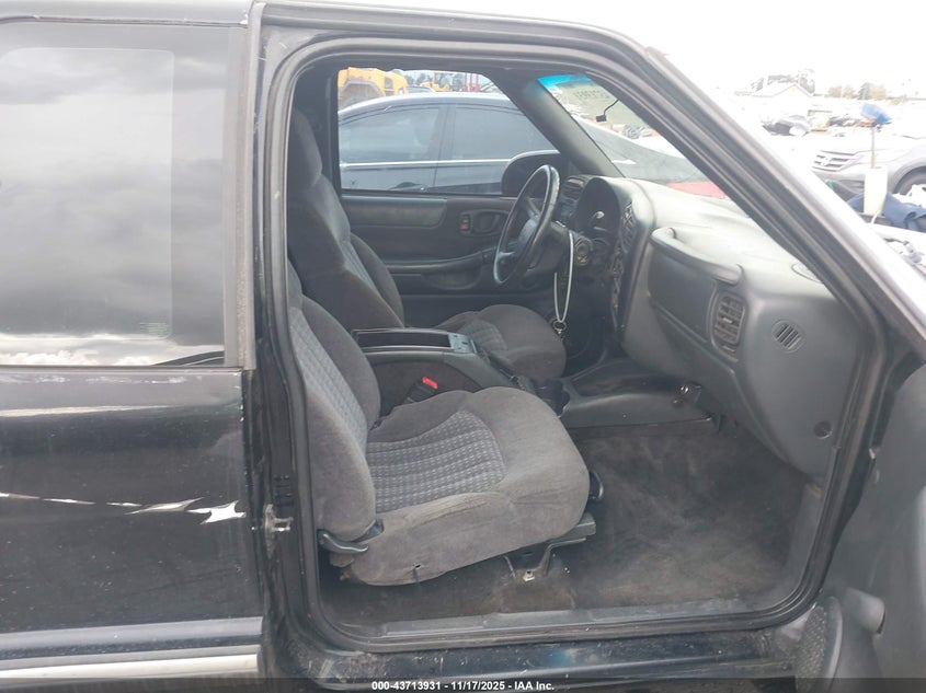 2003 Chevrolet S-10 Ls