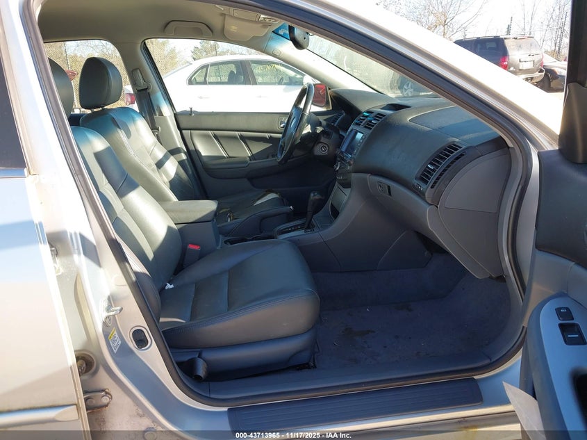 JHMCN36595C014888 2005 HONDA ACCORD photo no. 5