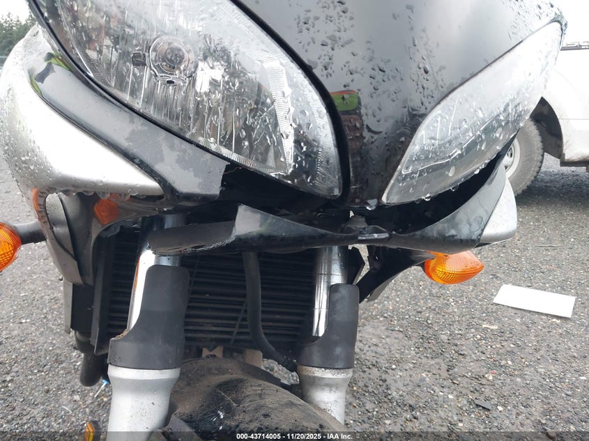 2004 Yamaha Fz6 S VIN: JYARJ08E54A000401 Lot: 43714005