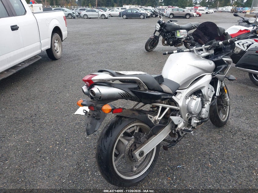 JYARJ08E54A000401 2004 YAMAHA FZ photo no. 4