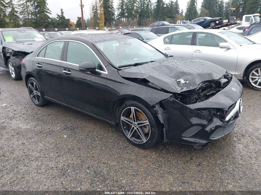 MERCEDES-BENZ A-CLASS A 220