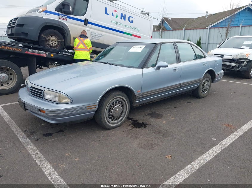 1G3HN52KXS4833915 1995 OLDSMOBILE 88 photo no. 2