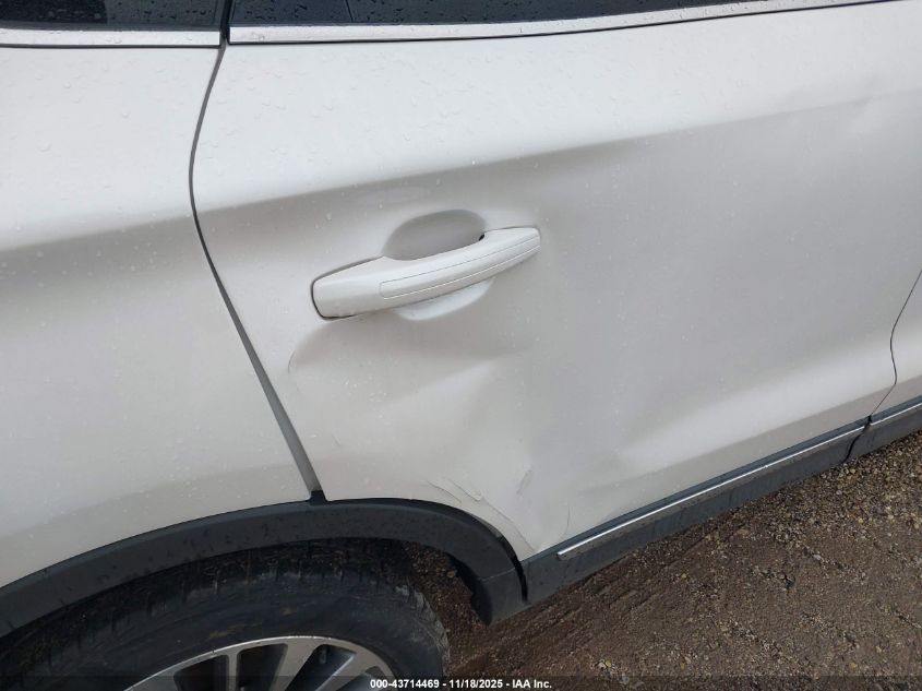 2017 Lincoln Mkc Reserve VIN: 5LMCJ3C95HUL21602 Lot: 43714469