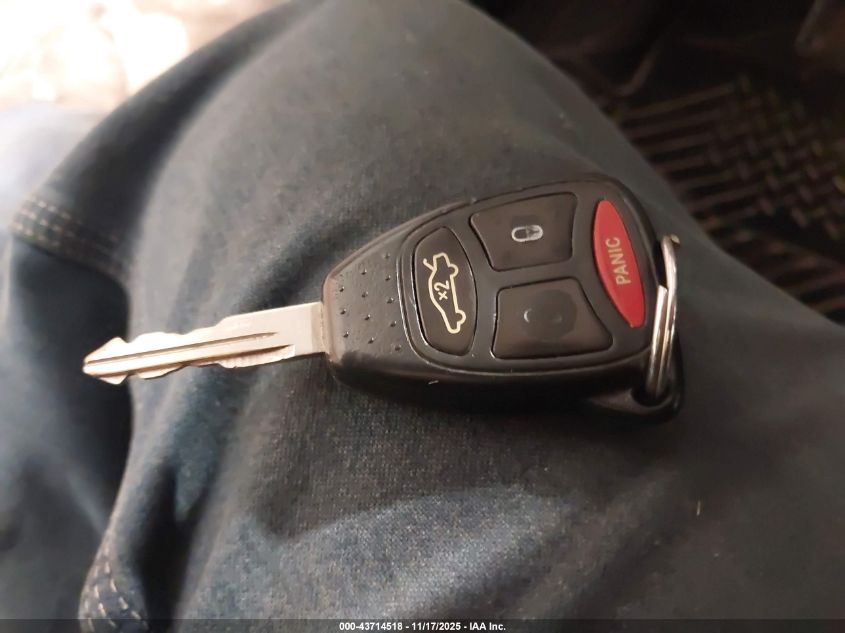 2005 Chrysler 300 Touring VIN: 2C3JA53G15H545560 Lot: 43714518