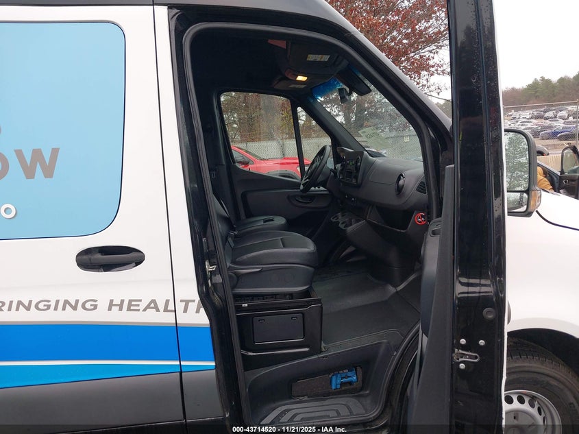 2020 MERCEDES-BENZ SPRINTER 2500 auction photo 5