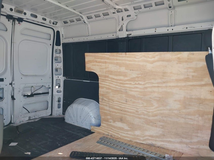 2019 Ram Promaster 2500 High Roof 136 Wb VIN: 3C6TRVCG2KE539486 Lot: 43714537