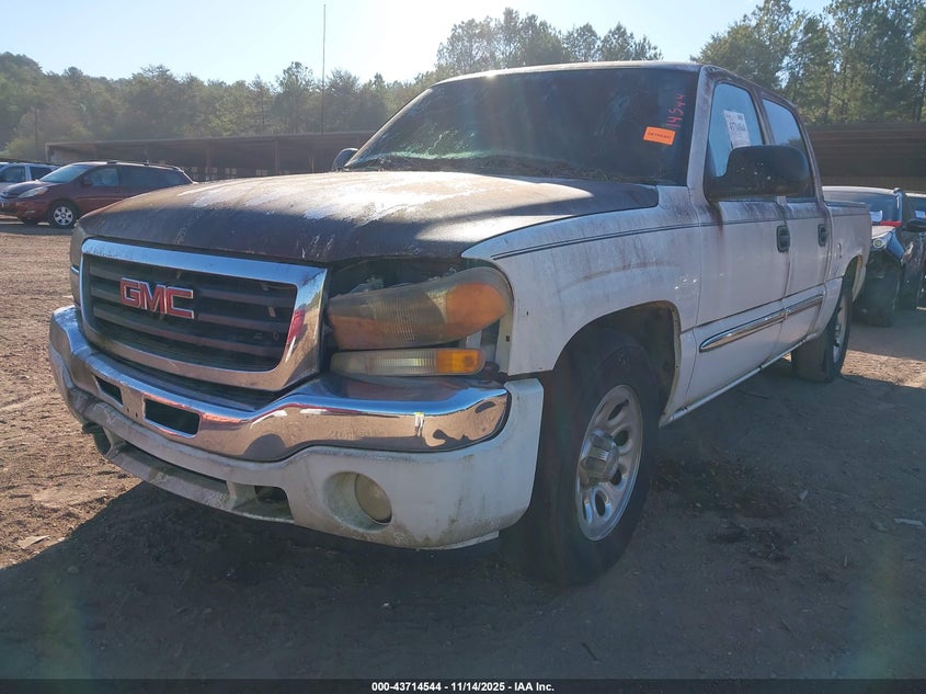 2GTEC13T651278177 2005 GMC SIERRA photo no. 2
