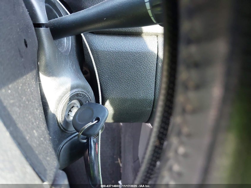 2009 Saturn Sky VIN: 1G8MN35B39Y107115 Lot: 43714603