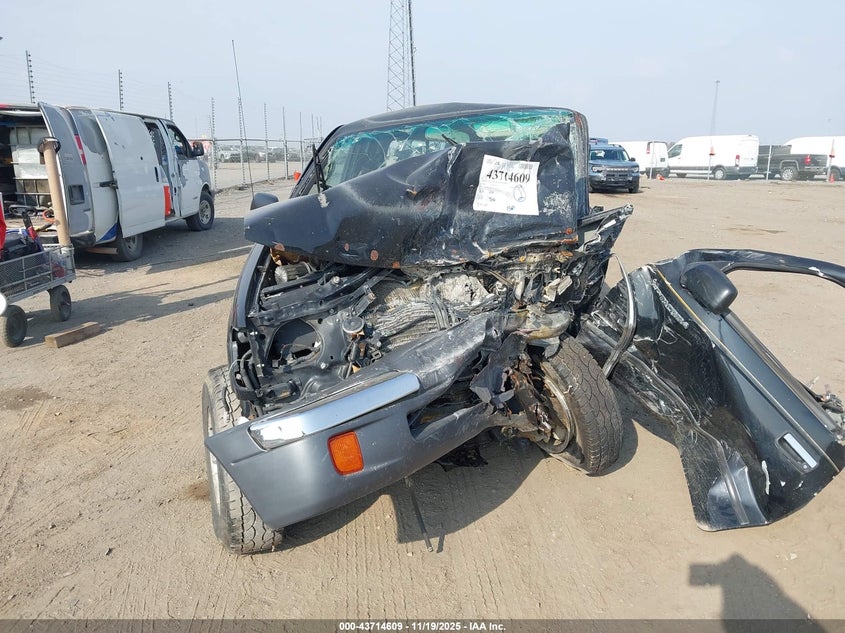 1999 Toyota Tacoma VIN: 4TAWN72N9XZ545127 Lot: 43714609