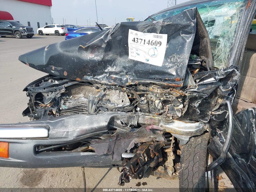 1999 Toyota Tacoma VIN: 4TAWN72N9XZ545127 Lot: 43714609