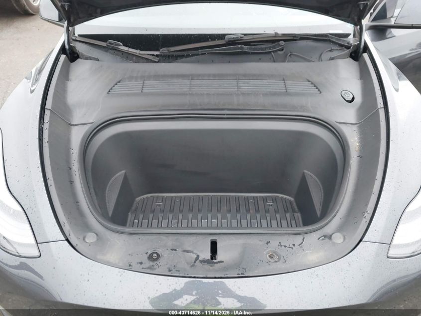 2024 Tesla Model Y Long Range Dual Motor All-Wheel Drive VIN: 7SAYGDEE0RA224443 Lot: 43714626