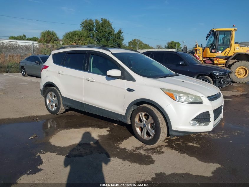 FORD ESCAPE SE