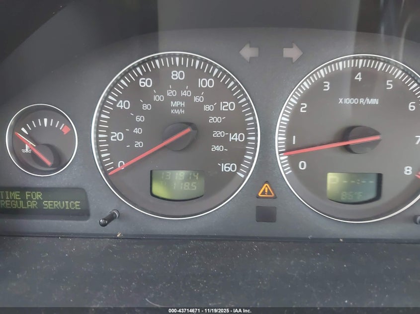 2004 Volvo V70 2.4 VIN: YV1SW61T842376338 Lot: 43714671