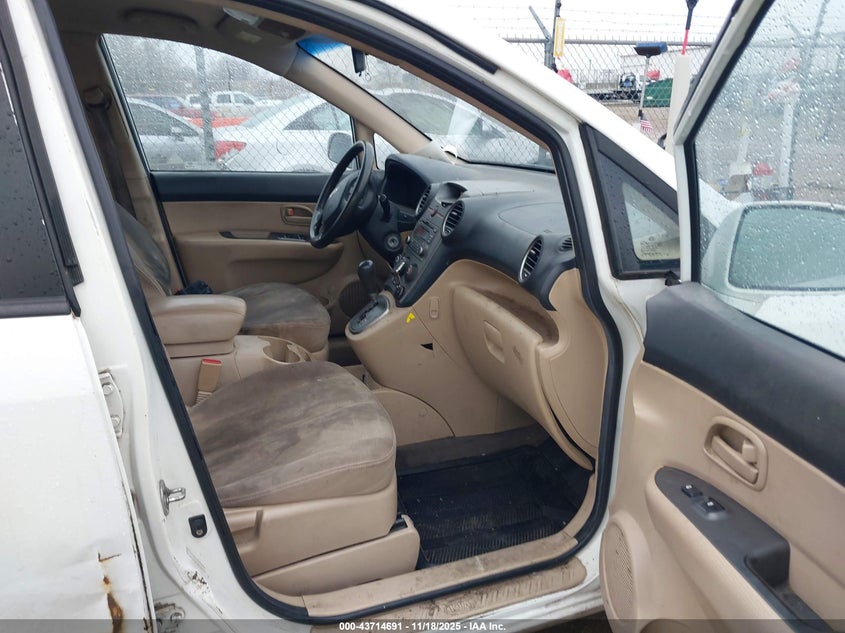 2008 Kia Rondo Lx V6 VIN: KNAFG526X87136544 Lot: 43714691