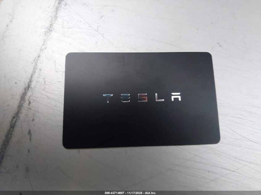 2025 Tesla Model S Rear-Wheel Drive VIN: 5YJSA1E52SF549624 Lot: 43714697