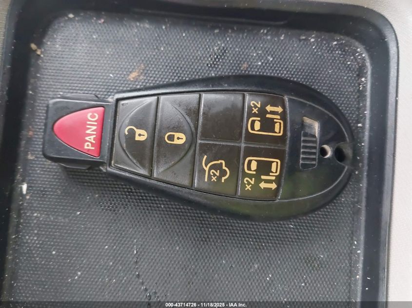 2013 Chrysler Town & Country Touring VIN: 2C4RC1BG2DR758979 Lot: 43714726