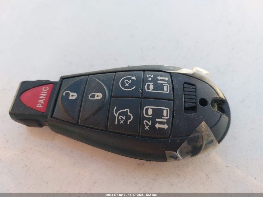 2011 Chrysler Town & Country Limited VIN: 2A4RR6DG5BR698387 Lot: 43714812