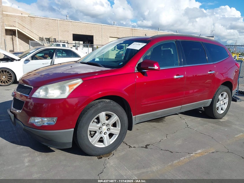 1GNKRJED5BJ307376 2011 CHEVROLET TRAVERSE photo no. 2