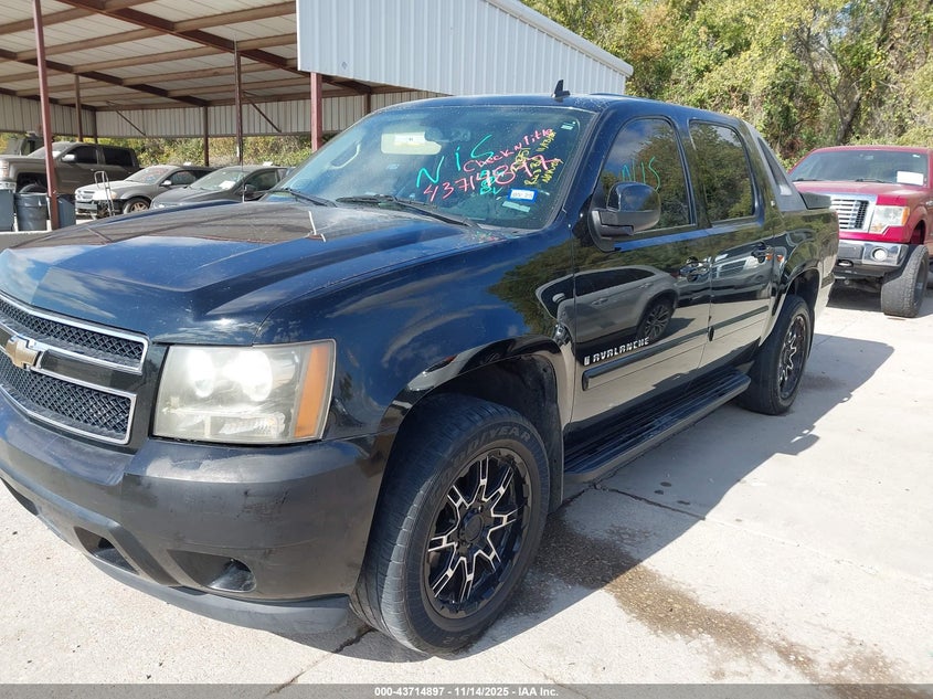 3GNEC120X8G313751 2008 CHEVROLET AVALANCHE photo no. 2