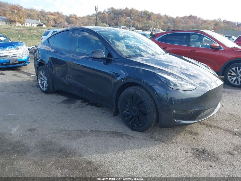 TESLA MODEL Y LONG RANGE DUAL MOTOR ALL-WHEEL DRIVE
