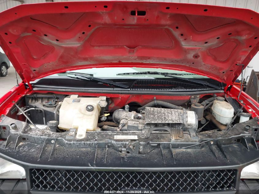 2004 Chevrolet Express VIN: 1GAHG39U841222865 Lot: 43714924