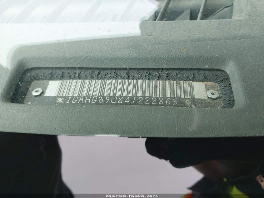 2004 Chevrolet Express VIN: 1GAHG39U841222865 Lot: 43714924
