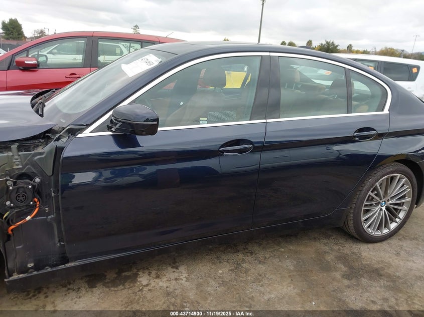 2020 BMW 530E Iperformance VIN: WBAJA9C08LCD37827 Lot: 43714930