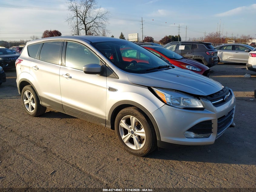 FORD ESCAPE SE