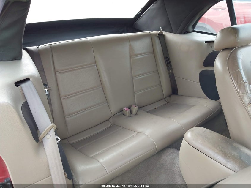 2000 Ford Mustang VIN: 1FAFP4441YF236598 Lot: 43714944