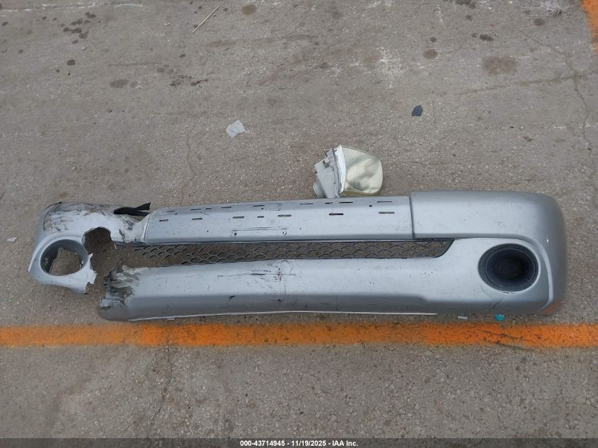 2005 Toyota Tundra Sr5 V8 VIN: 5TBBT44195S470888 Lot: 43714945