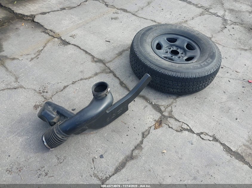 2003 Chevrolet Tahoe Z71 VIN: 1GNEK13T03R249465 Lot: 43714976