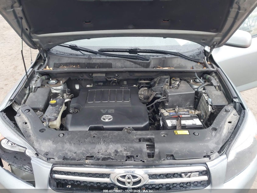 2007 Toyota Rav4 Limited V6 VIN: JTMBK34V475030819 Lot: 43715087