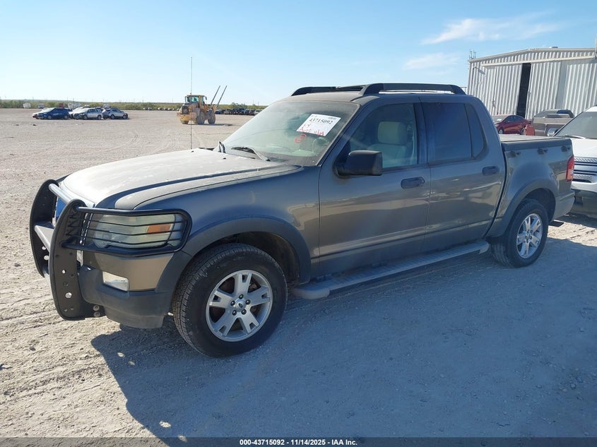 1FMEU31K67UA24779 2007 FORD EXPLORER SPORT TRAC photo no. 2
