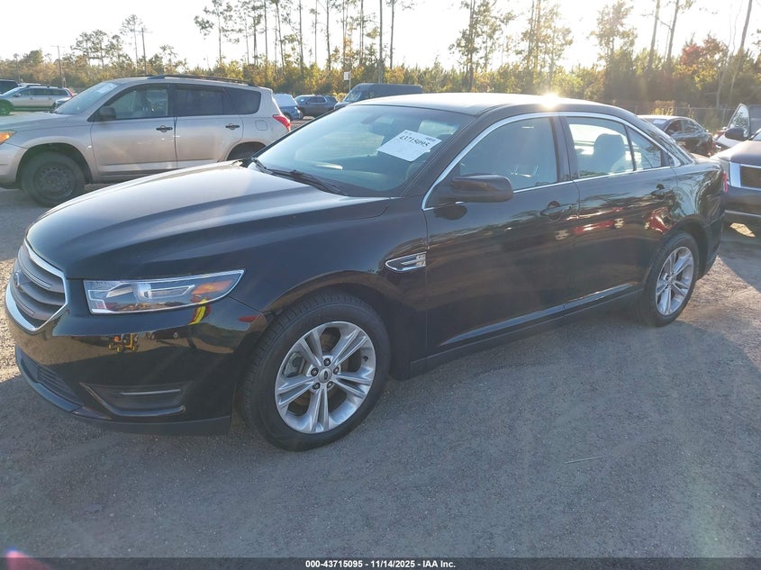 1FAHP2E83JG101458 2018 FORD TAURUS photo no. 2