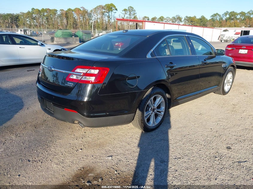 1FAHP2E83JG101458 2018 FORD TAURUS photo no. 4